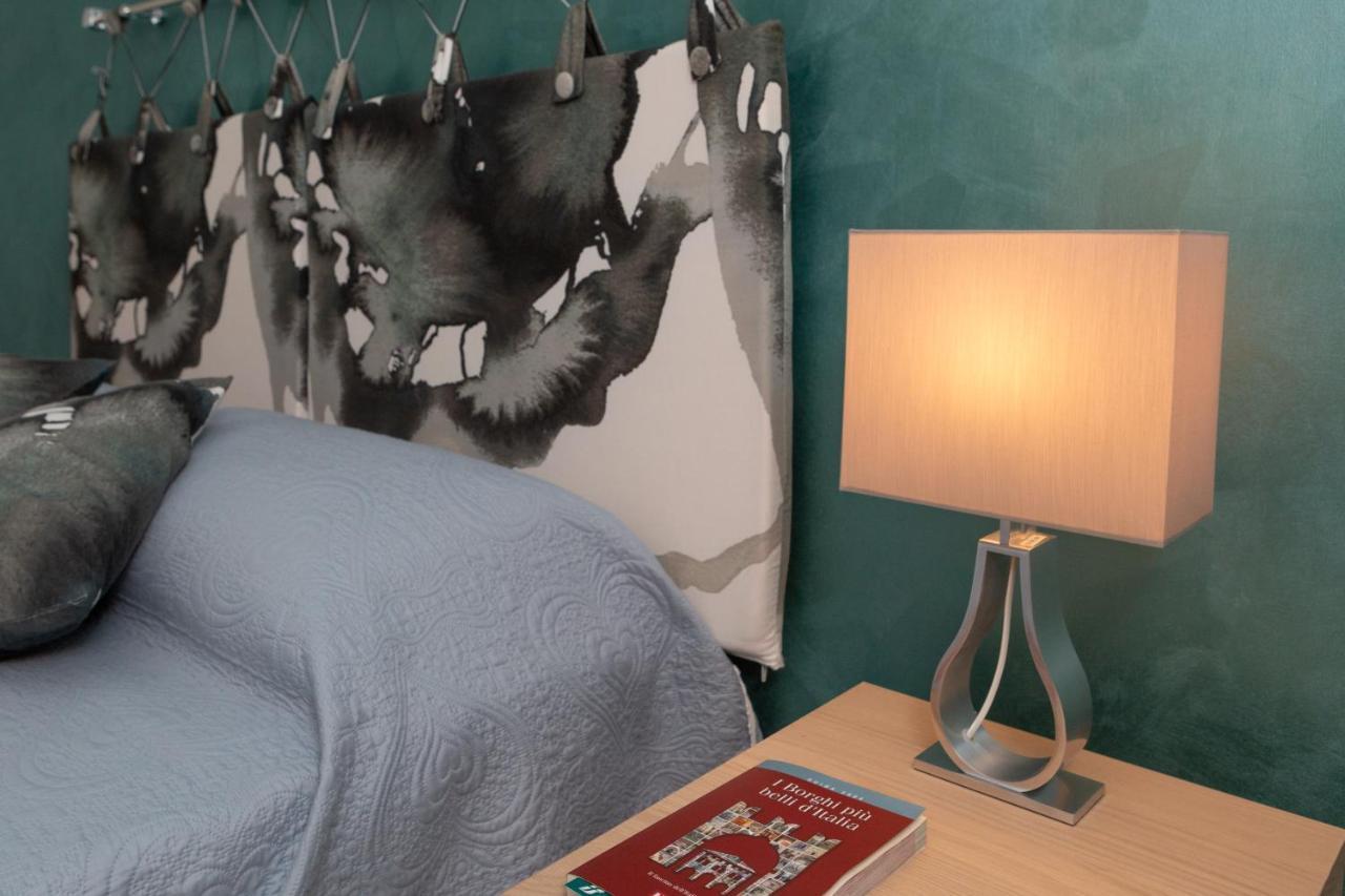 Casa Luisa Bed & Breakfast Salerno Bagian luar foto