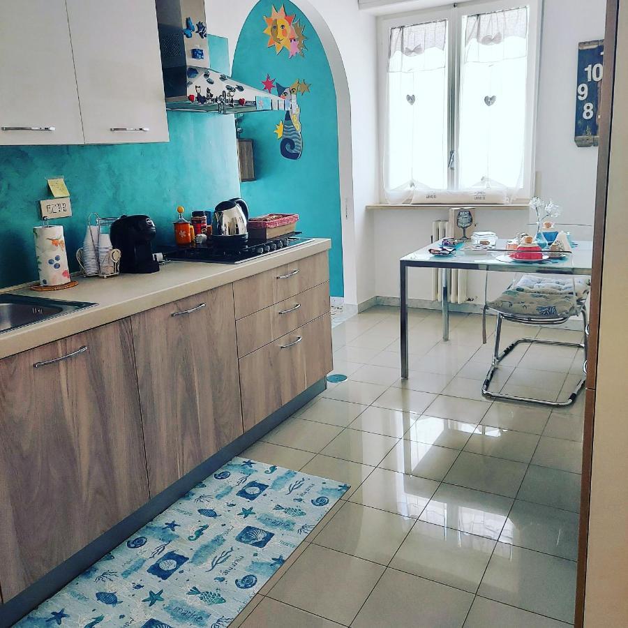 Casa Luisa Bed & Breakfast Salerno Bagian luar foto